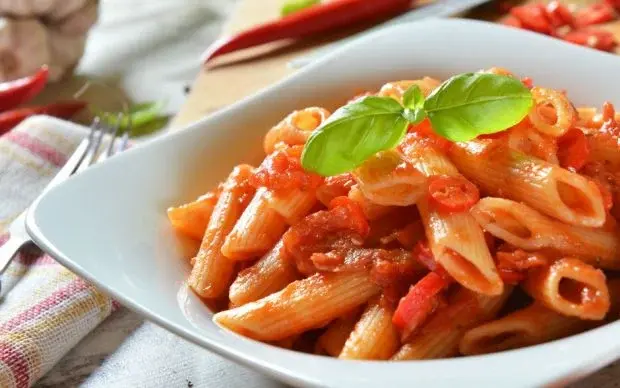 Acı soslu penne