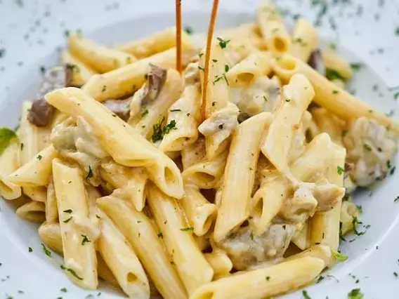 Penne Tavuklu